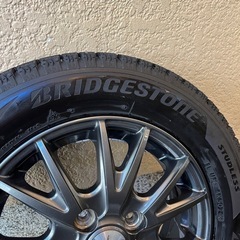 【2024年製 ほぼ新品
】ブリヂストン VRX2 155/65R13 軽自動車用スタッドレスタイヤ＆ホイールセットの画像