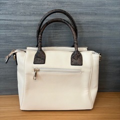 〔新品未使用〕Vivayou バックの画像