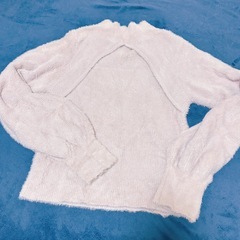 INGNI淡いピンクのふわふわセーターの画像