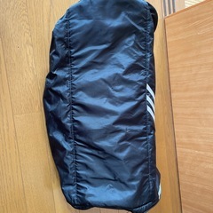 adidasボール入れ付きバックの画像