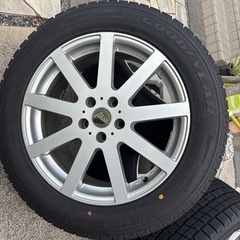 9.5部山　235/55R18 ハリアー　スタッドレスタイヤホイールセット　2023年の画像
