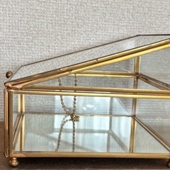 ガラス コレクションケース 小物入れの画像