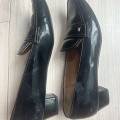 LANVINローファーの画像