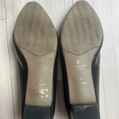 LANVINローファーの画像