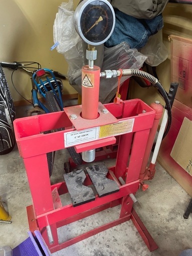 値下げ10トン門型油圧プレス機