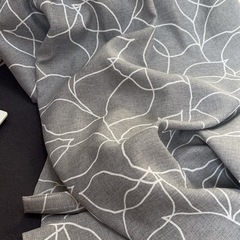 一般的な出窓サイズ用カーテンの画像