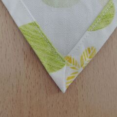 キッズ用  三角巾  ラ・フランス柄の画像