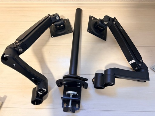 デュアルモニターアーム (ぽん) 八千代緑が丘の周辺機器の中古あげます