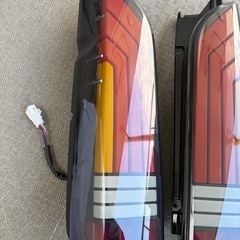 200系ハイエース　社外テールランプの画像