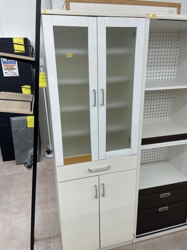 ◇ドリーム尼崎1号館◇【ジモティー割引対象商品】2枚扉食器棚【訳あり