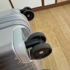 スーツケースの画像