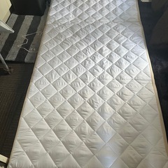 新品未使用🌈折り畳みマットレスの画像