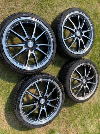 ほぼ新品！タイヤホイール19インチ
4本セット！