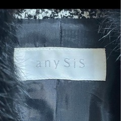 エニィスイス　any sis ファー付きダブルブレストコートＭ相当
の画像