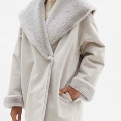 GU ジーユー　ムートンコート グレー　Sの画像