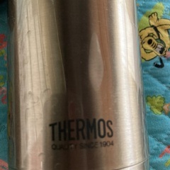 サーモスの水筒　難あり・本文必須！の画像