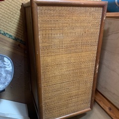 籐の引き出しの画像