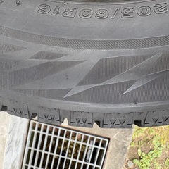 205/60r16 スタッドレス　ブリヂストンvrx2 4本の画像