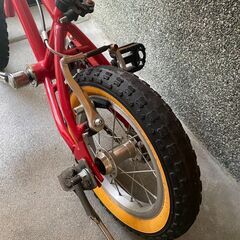12インチ　子ども用自転車　補助輪付きの画像