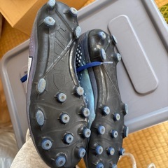 PUMAサッカーシューズ23.5の画像