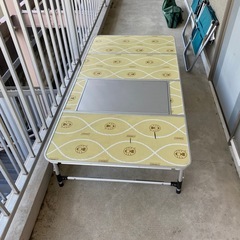 コールマンアウトドアテーブルの画像