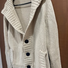 メンズニットカーディガンの画像