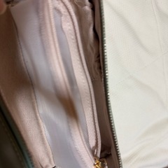 仕切りポケット付きポーチの画像