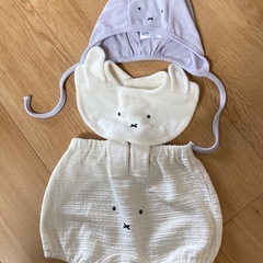 ベビー エプロン 小物 フォーマル服の画像