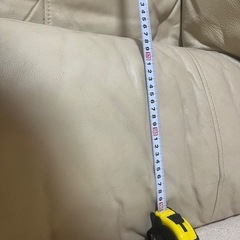 本革ソファー　３人がけ　アイボリー　オットマン付きの画像