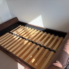 ニトリ　ベッドフレーム セミダブルの画像