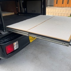 ロック機能付きスライドーレル搭載の釣り用棚一式の画像