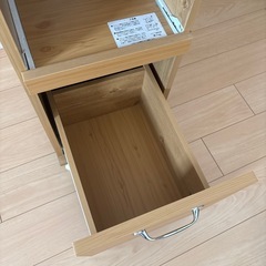 小さな食器棚（キッチンのちょっとしたスペースに）の画像