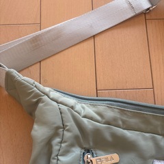 ショルダーバッグの画像