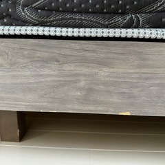 シモンズ　セミダブルベットの画像