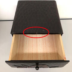 ss7986　鎌倉彫 ミニチェスト 2個セット 卓上 小物入れ 引出収納 小箪笥 牡丹 ぼたん 菖蒲 あやめ 木製 和小物 レトロ ミニタンス 和風 卓上収納 中古の画像