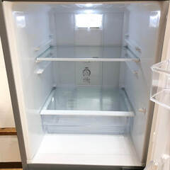 ss7989　アクア 冷蔵庫 126L AQR-13G(S) ブラッシュシルバー 2ドア AQUA 冷凍冷蔵庫 右開き 単身向け 一人暮らし コンパクト スリム 耐熱トップテーブル 冷蔵庫 中古の画像