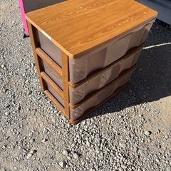 3段プラスチック収納の画像