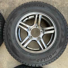 ジムニー純正ホイール付スタッドレス、イボ残美品の画像