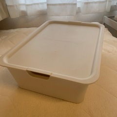 収納ボックスの画像