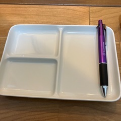 ニトリ　皿　4枚セットの画像