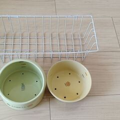 ケージセット　食器、水飲み器、おまけ付の画像