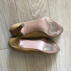 カリアリング　エナメルパンプス　7センチヒールの画像