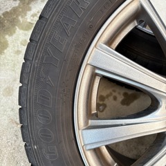 スタッドレスタイヤ　195/60R16 ナット付きの画像