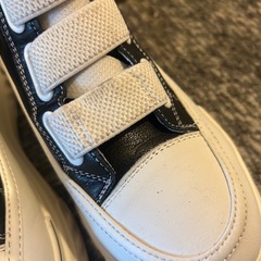 22.5厚底スニーカーの画像