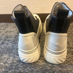 22.5厚底スニーカーの画像