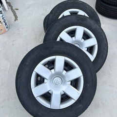 ハイエース 純正タイヤ・ホイール4本 195/80R15の画像