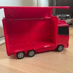 トミカ 赤いトラックの画像