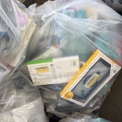 携帯カバー　ガラスフィルムまとめ売りの画像