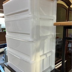 プラスチック収納ケース の画像