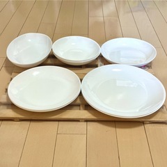 ヤマザキ　白いお皿　の画像